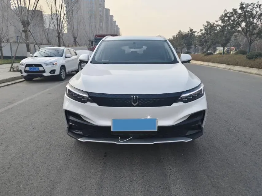 2022 Roewe RX5 MAX 2.0T 231HP L4 8AT,autocango,china used car exporter,china ev exporter,chinese used car exporter,chinese used ev exporter