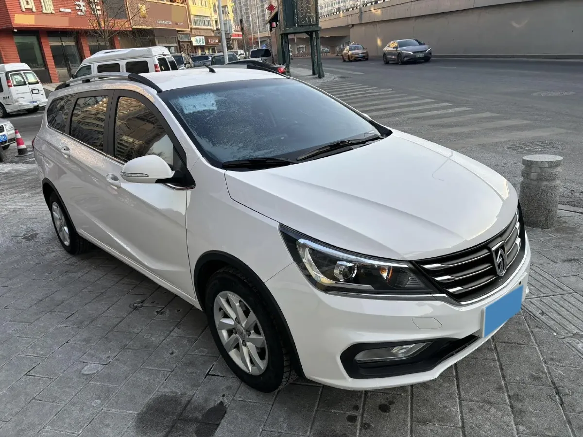 2018 BaoJun 360 1.5L 112HP L4 6MT,autocango,china used car exporter,china ev exporter,chinese used car exporter,chinese used ev exporter