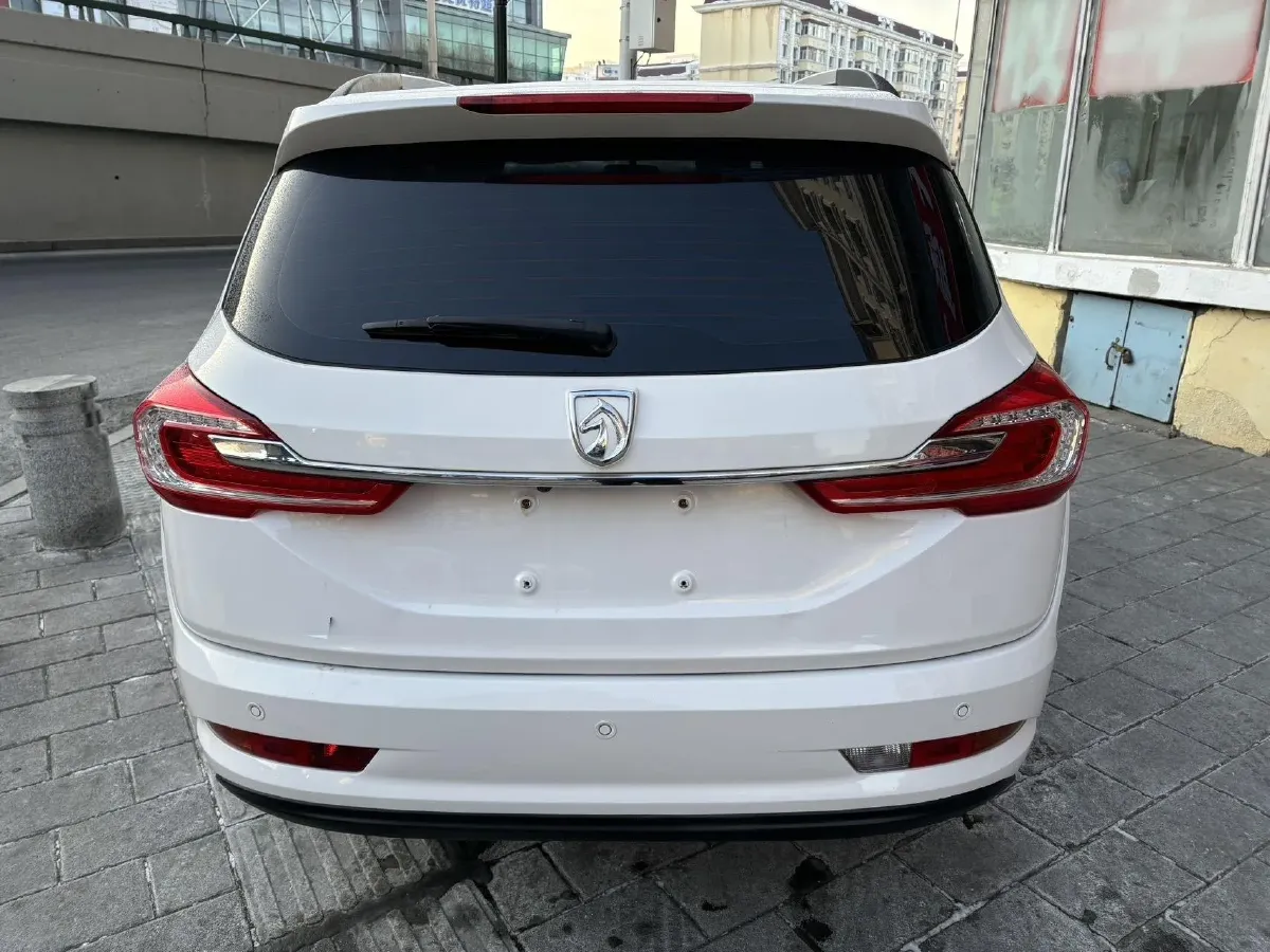 2018 BaoJun 360 1.5L 112HP L4 6MT,autocango,china used car exporter,china ev exporter,chinese used car exporter,chinese used ev exporter