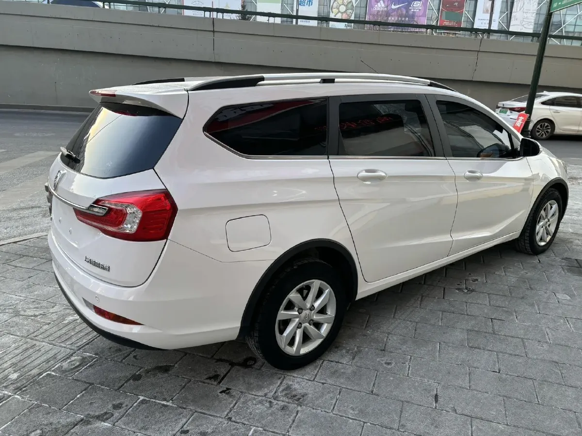 2018 BaoJun 360 1.5L 112HP L4 6MT,autocango,china used car exporter,china ev exporter,chinese used car exporter,chinese used ev exporter