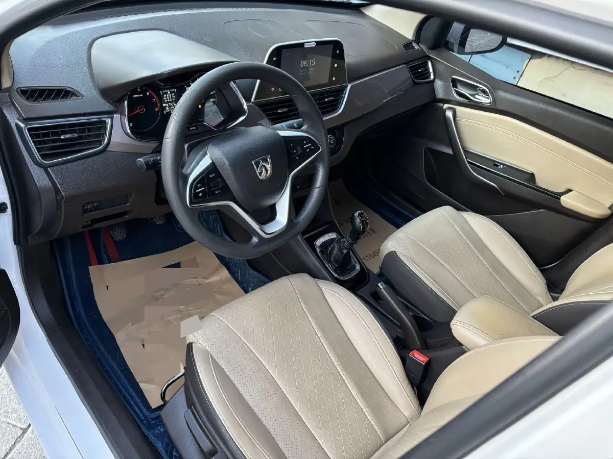 2018 BaoJun 360 1.5L 112HP L4 6MT,autocango,china used car exporter,china ev exporter,chinese used car exporter,chinese used ev exporter