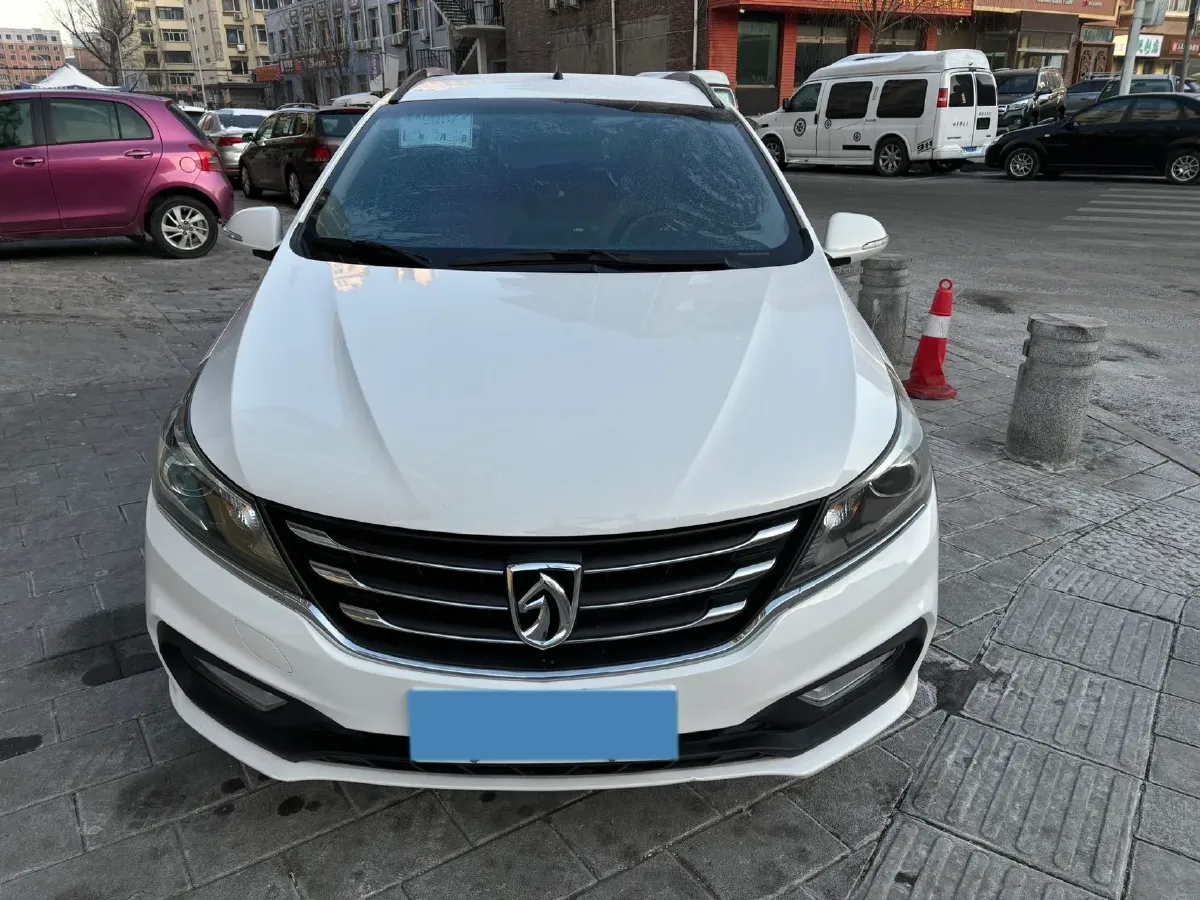 2018 BaoJun 360 1.5L 112HP L4 6MT,autocango,china used car exporter,china ev exporter,chinese used car exporter,chinese used ev exporter