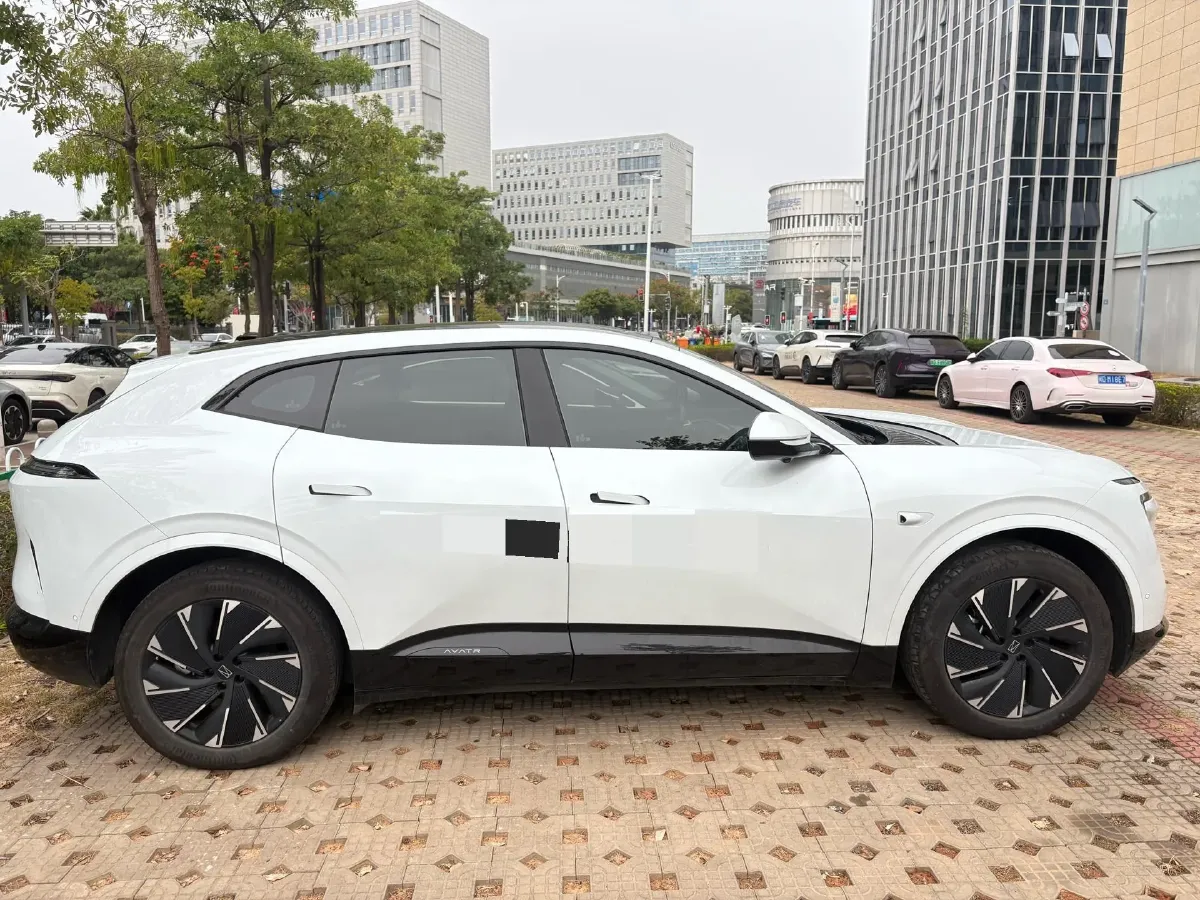 2024 Avatr 07 BEV 82.16KWH,autocango,china used car exporter,china ev exporter,chinese used car exporter,chinese used ev exporter