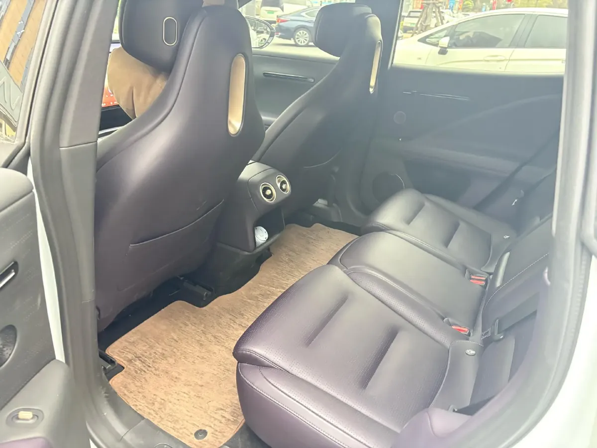 2024 Avatr 07 BEV 82.16KWH,autocango,china used car exporter,china ev exporter,chinese used car exporter,chinese used ev exporter