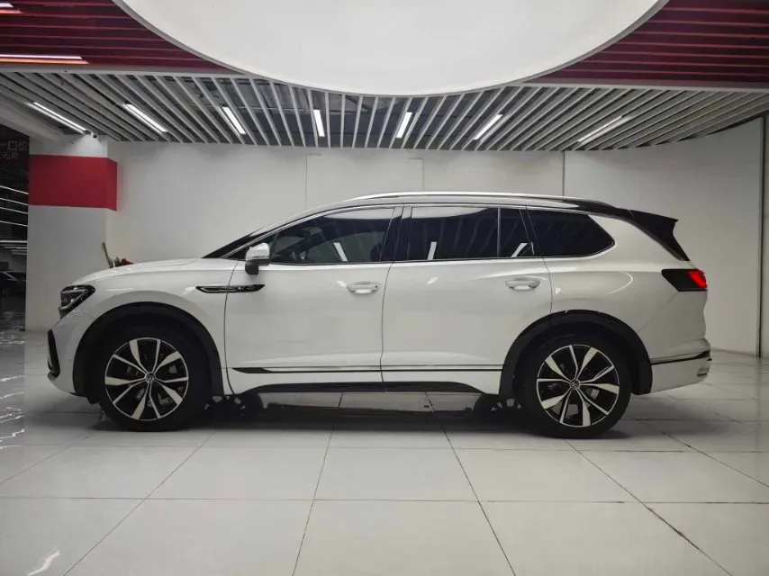 2022 Volkswagen Talagon 2.0T 220HP L4 7DCT,autocango,china used car exporter,china ev exporter,chinese used car exporter,chinese used ev exporter