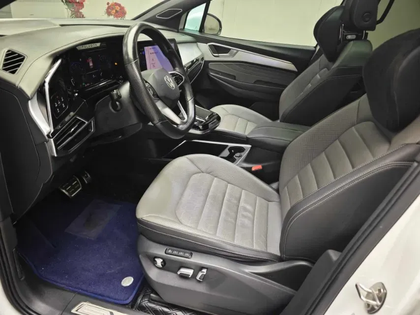 2022 Volkswagen Talagon 2.0T 220HP L4 7DCT,autocango,china used car exporter,china ev exporter,chinese used car exporter,chinese used ev exporter