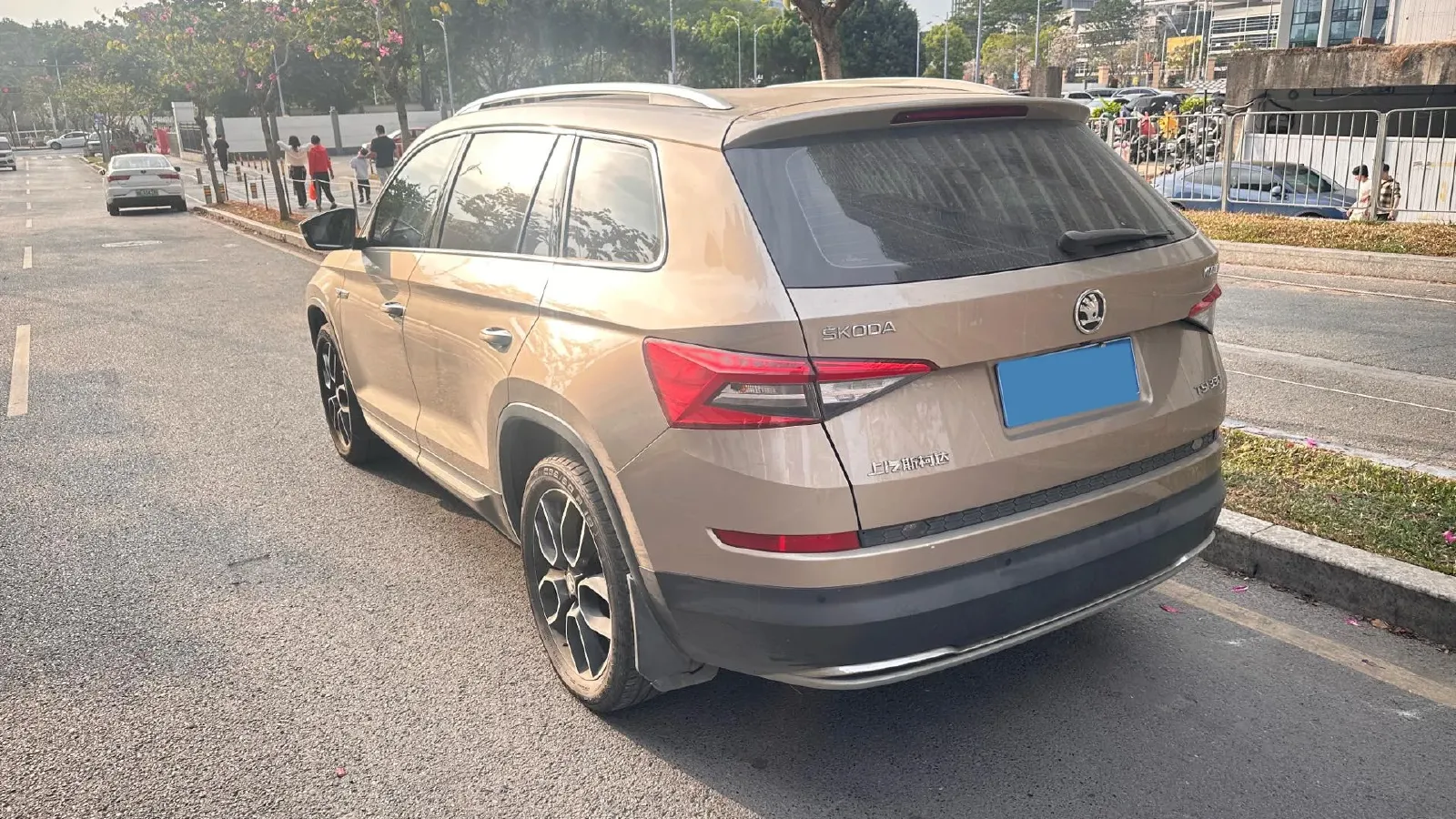 2018 Skoda Kodiak 2.0T 186HP L4 7DCT,autocango,china used car exporter,china ev exporter,chinese used car exporter,chinese used ev exporter