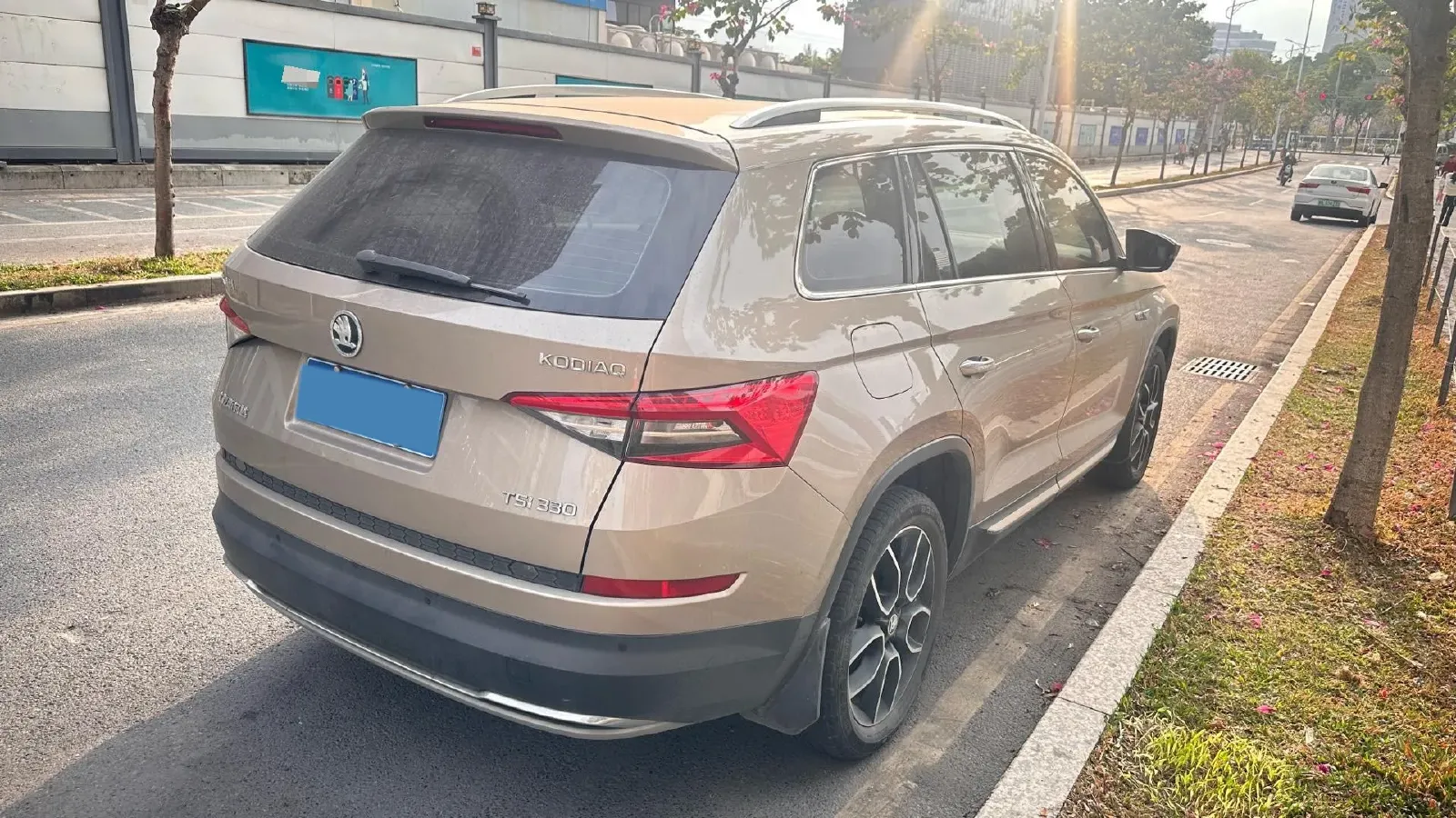 2018 Skoda Kodiak 2.0T 186HP L4 7DCT,autocango,china used car exporter,china ev exporter,chinese used car exporter,chinese used ev exporter