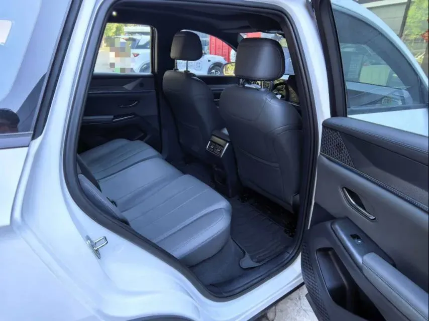 2025 BYD Song Pro 1.5L 101HP L4 E-CVT PHEV 18.3KWH,autocango,china used car exporter,china ev exporter,chinese used car exporter,chinese used ev exporter