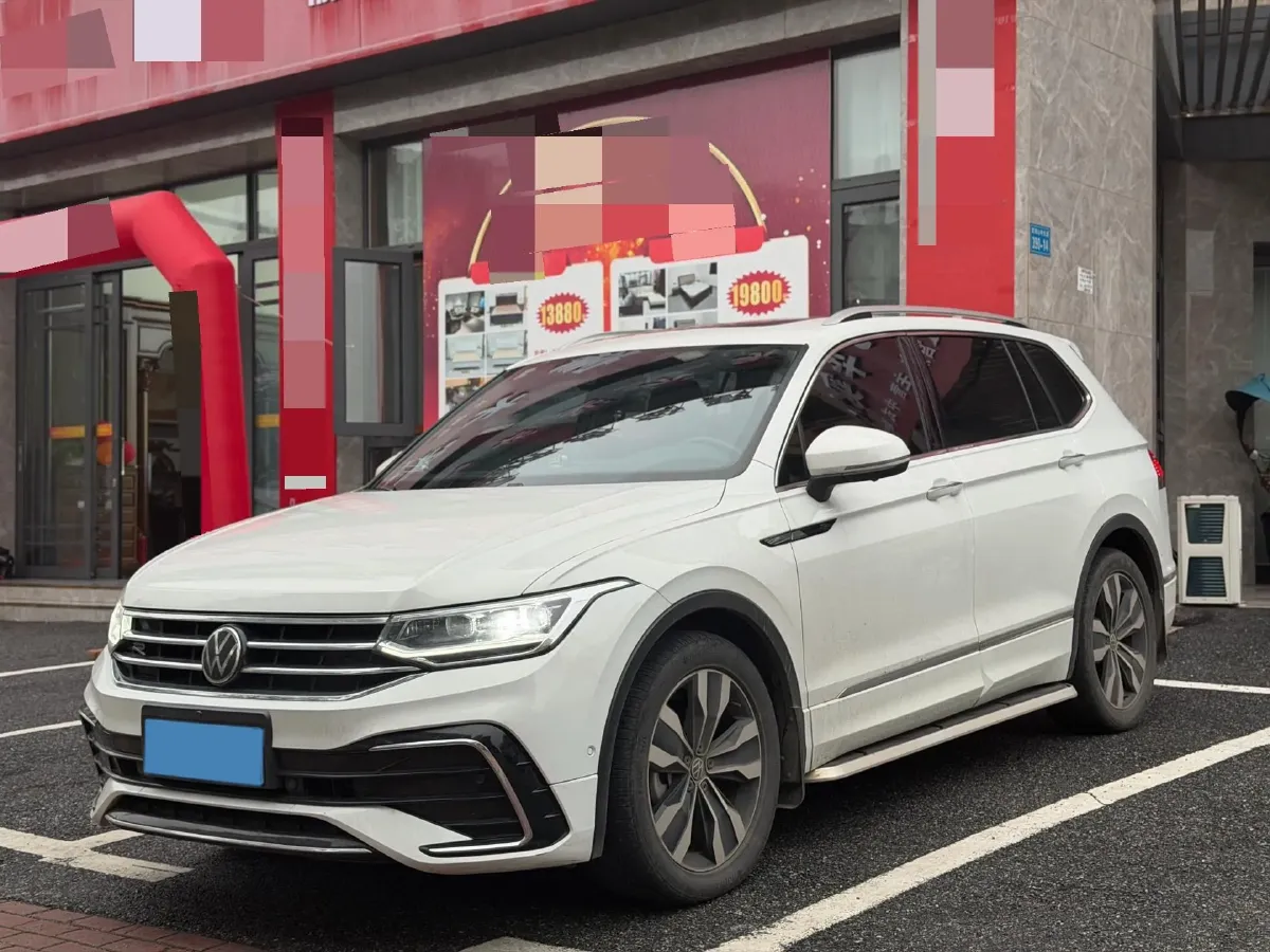 2024 Volkswagen Tiguan L 2.0T 186HP L4 7DCT,autocango,china used car exporter,china ev exporter,chinese used car exporter,chinese used ev exporter