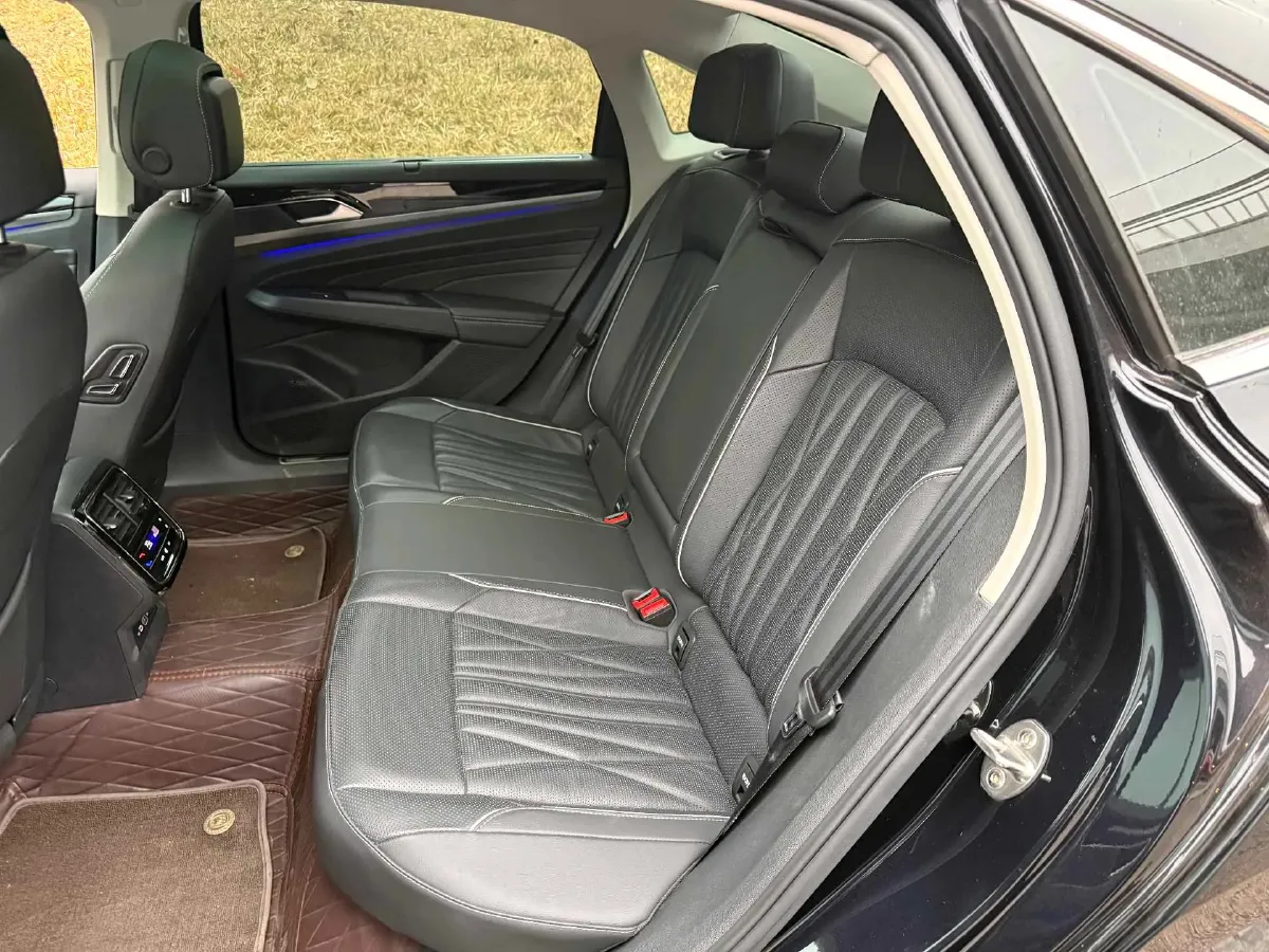 2023 Volkswagen Passat 2.0T 186HP L4 7DCT,autocango,china used car exporter,china ev exporter,chinese used car exporter,chinese used ev exporter