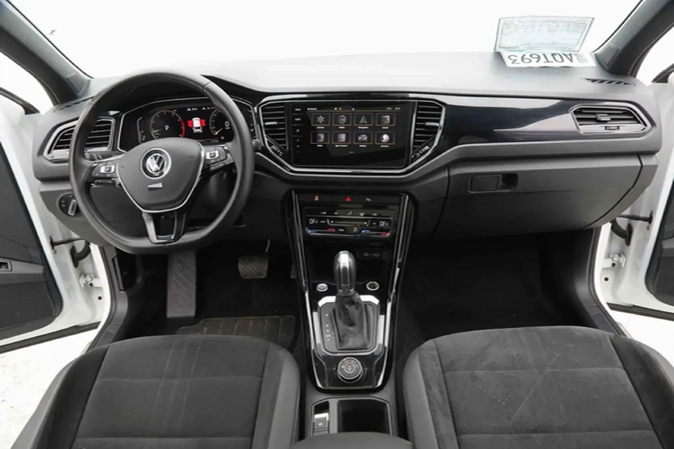 2021 Volkswagen T-Roc 1.4T 150HP L4 7DCT,autocango,china used car exporter,china ev exporter,chinese used car exporter,chinese used ev exporter