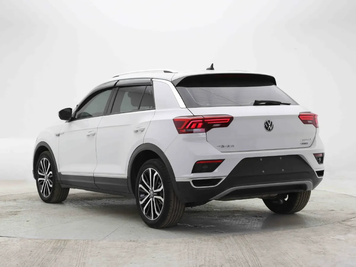2021 Volkswagen T-Roc 1.4T 150HP L4 7DCT,autocango,china used car exporter,china ev exporter,chinese used car exporter,chinese used ev exporter