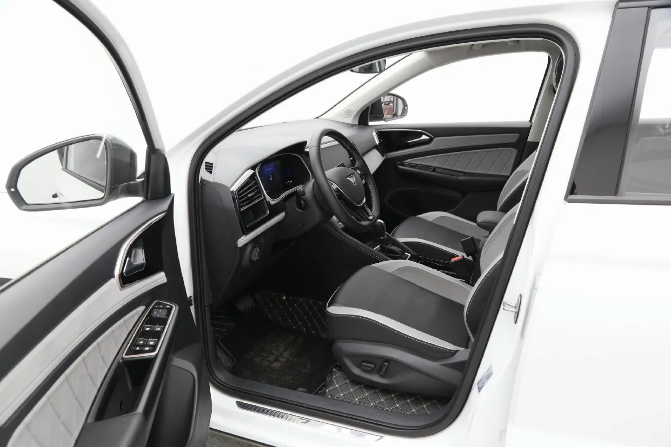 2022 Jetta VS7 1.4T 150HP L4 6AT,autocango,china used car exporter,china ev exporter,chinese used car exporter,chinese used ev exporter