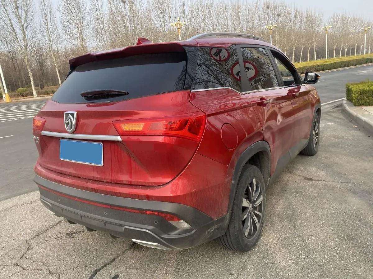 2018 BaoJun 530 1.5T 150HP L4 6DCT,autocango,china used car exporter,china ev exporter,chinese used car exporter,chinese used ev exporter