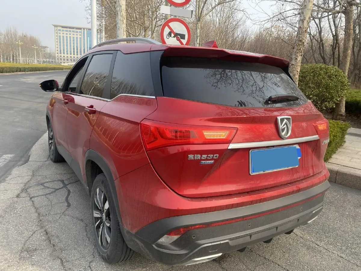 2018 BaoJun 530 1.5T 150HP L4 6DCT,autocango,china used car exporter,china ev exporter,chinese used car exporter,chinese used ev exporter
