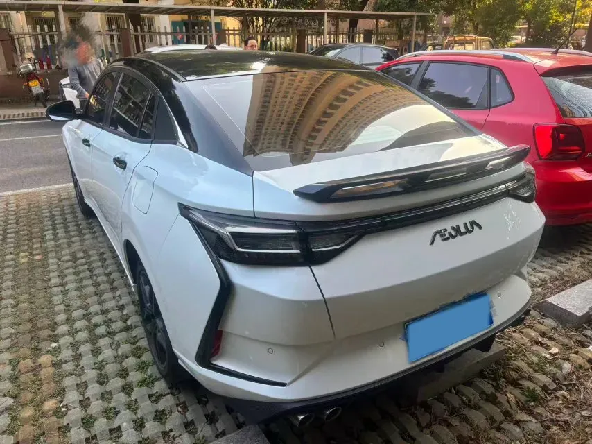 2023 DongFeng Aeolus YiXuan 1.5T 197HP L4 6DCT,autocango,china used car exporter,china ev exporter,chinese used car exporter,chinese used ev exporter