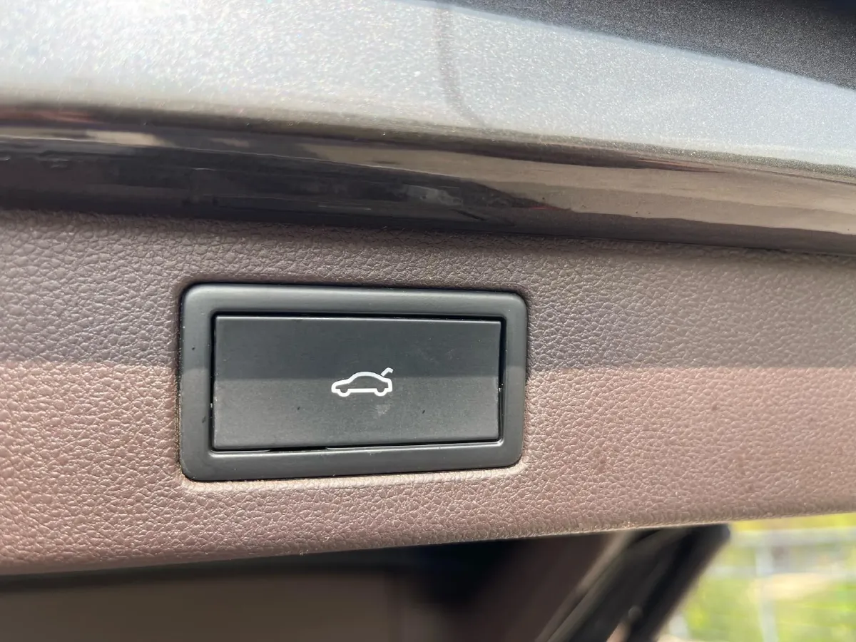 2022 Volkswagen Talagon 2.0T 220HP L4 7DCT,autocango,china used car exporter,china ev exporter,chinese used car exporter,chinese used ev exporter