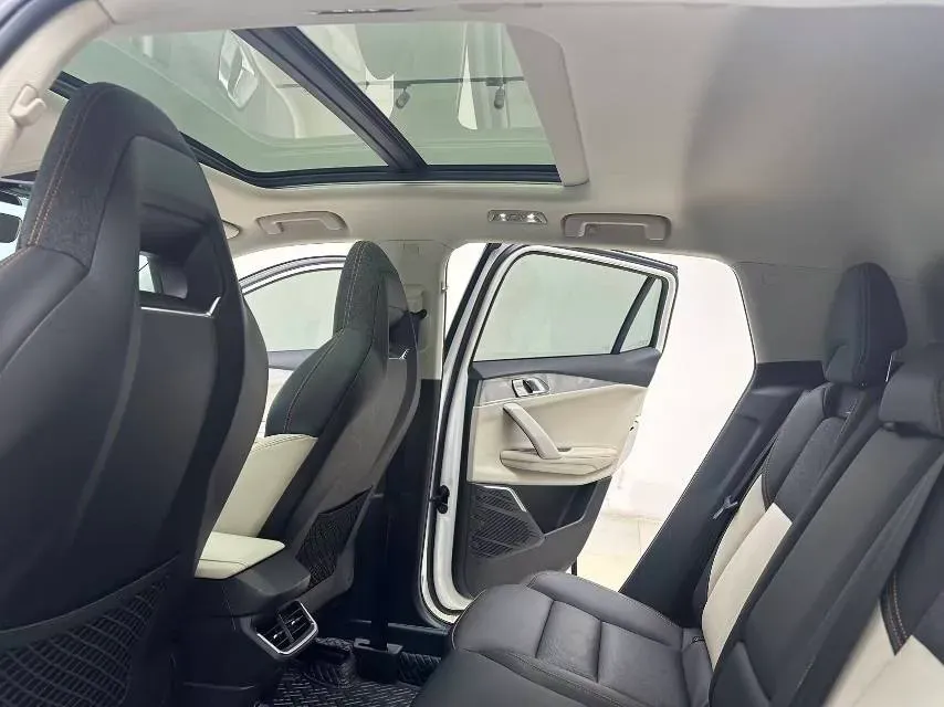 2022 Roewe i6 MAX BEV 61.1KWH,autocango,china used car exporter,china ev exporter,chinese used car exporter,chinese used ev exporter