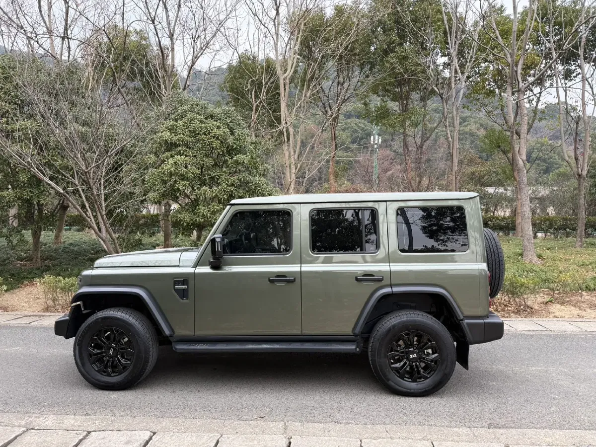 2024 212 212 T01 2.0T 252HP L4 8AT,autocango,china used car exporter,china ev exporter,chinese used car exporter,chinese used ev exporter