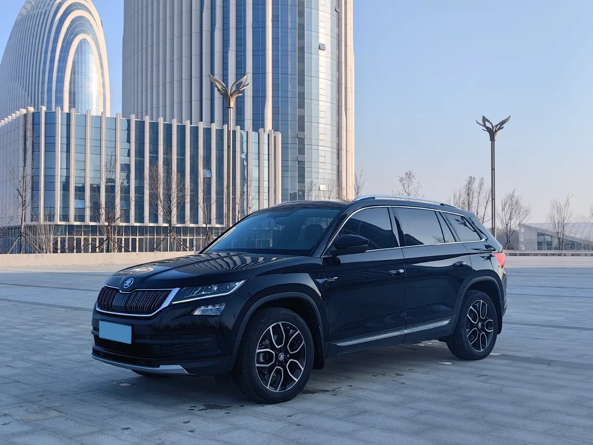 2017 Skoda Kodiak 2.0T 220HP L4 7DCT,autocango,china used car exporter,china ev exporter,chinese used car exporter,chinese used ev exporter