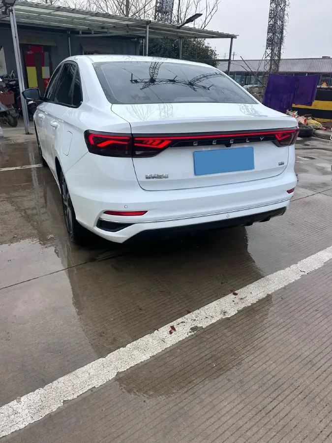 2022 Geely Emgrand 1.5L 114HP L4 CVT,autocango,china used car exporter,china ev exporter,chinese used car exporter,chinese used ev exporter
