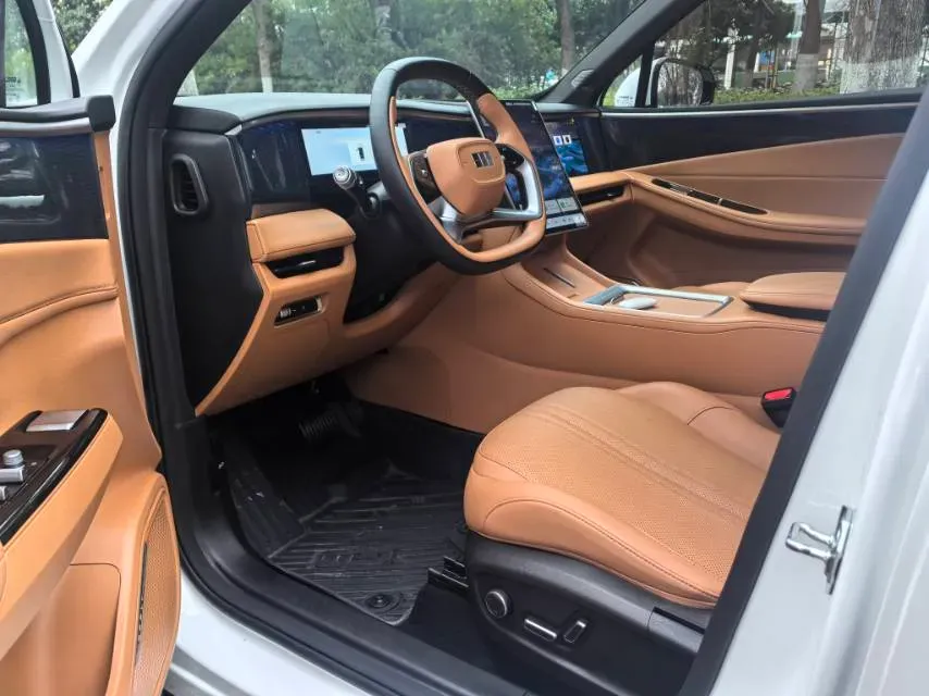 2025 Geely Galaxy L7 1.5L 112HP L4 1DHT PHEV 18.4KWH,autocango,china used car exporter,china ev exporter,chinese used car exporter,chinese used ev exporter