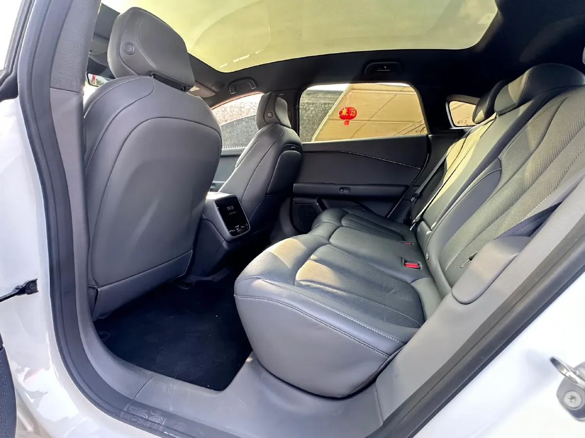 2024 Xpeng P7+ BEV 60.7KWH,autocango,china used car exporter,china ev exporter,chinese used car exporter,chinese used ev exporter