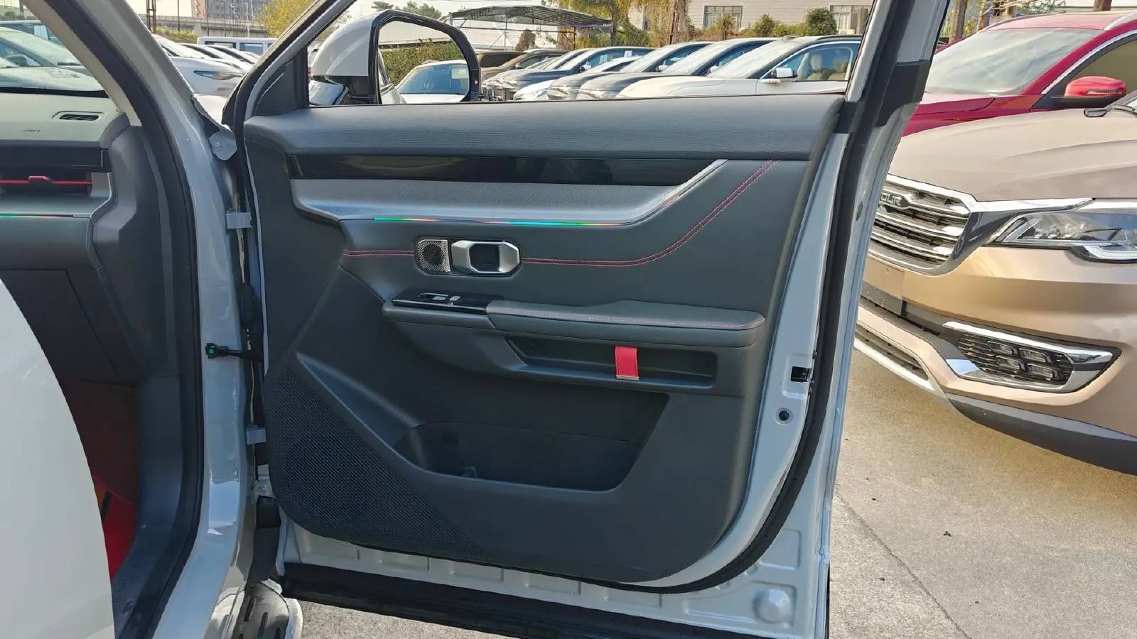 2024 Jetour DASHING 1.5T 156HP L4 6DCT,autocango,china used car exporter,china ev exporter,chinese used car exporter,chinese used ev exporter