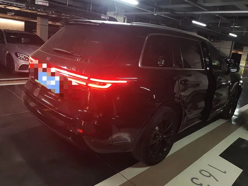 2021 Li ONE Range Extended 131HP REEV 40.5KWH,autocango,china used car exporter,china ev exporter,chinese used car exporter,chinese used ev exporter