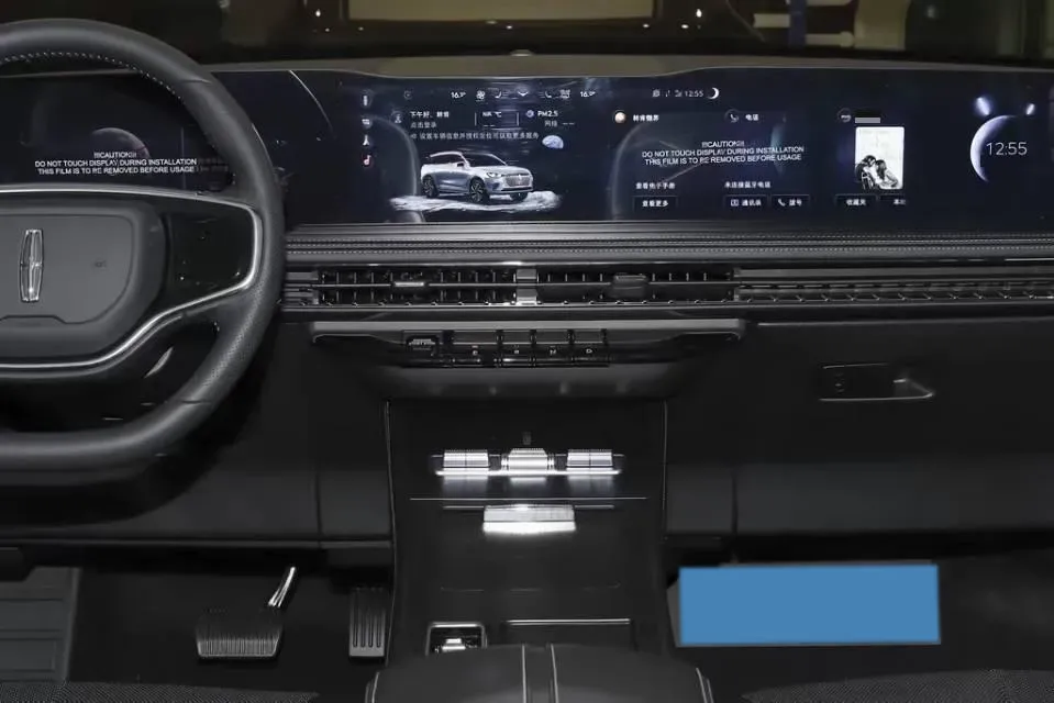 2023 Lincoln Corsair 2.0T 261HP L4 8AT,autocango,china used car exporter,china ev exporter,chinese used car exporter,chinese used ev exporter