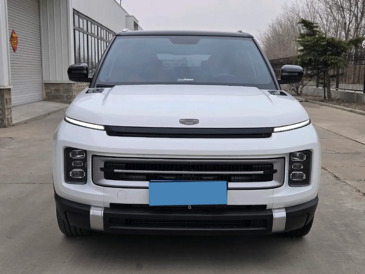 2023 Geely ICON 1.5T 181HP L4 7DCT,autocango,china used car exporter,china ev exporter,chinese used car exporter,chinese used ev exporter