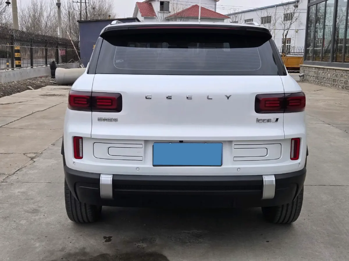 2023 Geely ICON 1.5T 181HP L4 7DCT,autocango,china used car exporter,china ev exporter,chinese used car exporter,chinese used ev exporter
