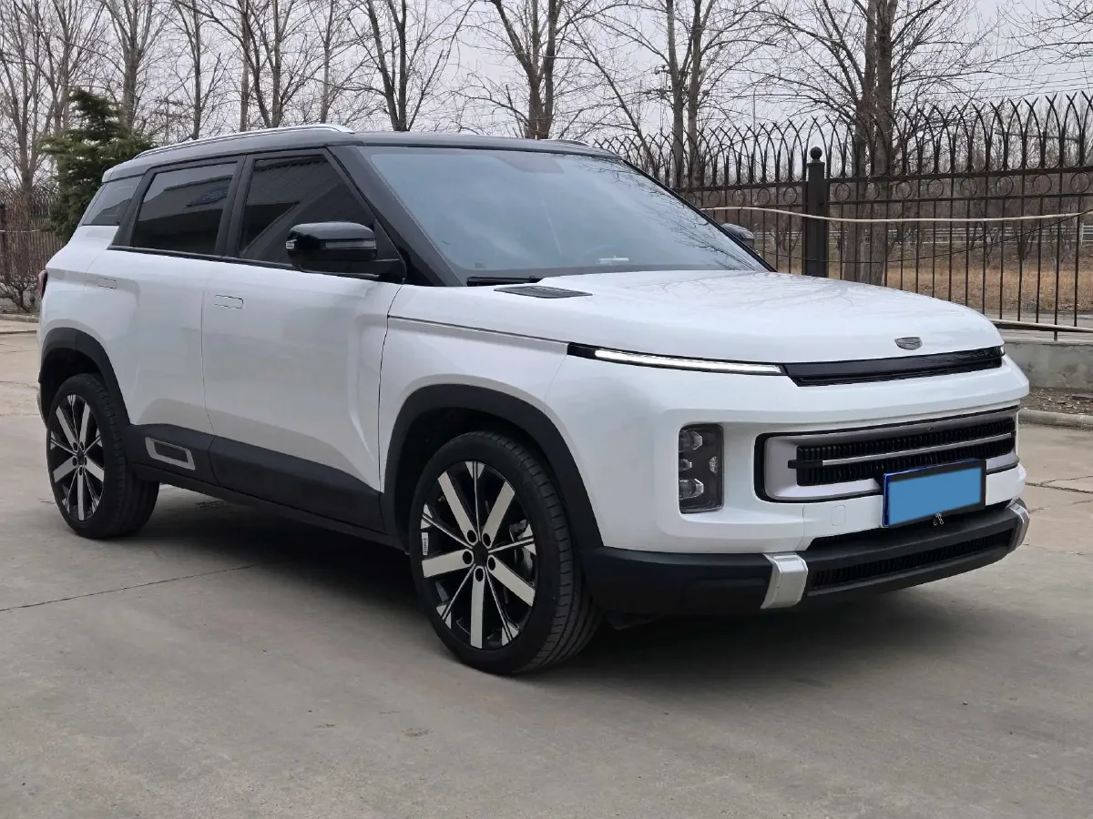 2023 Geely ICON 1.5T 181HP L4 7DCT,autocango,china used car exporter,china ev exporter,chinese used car exporter,chinese used ev exporter