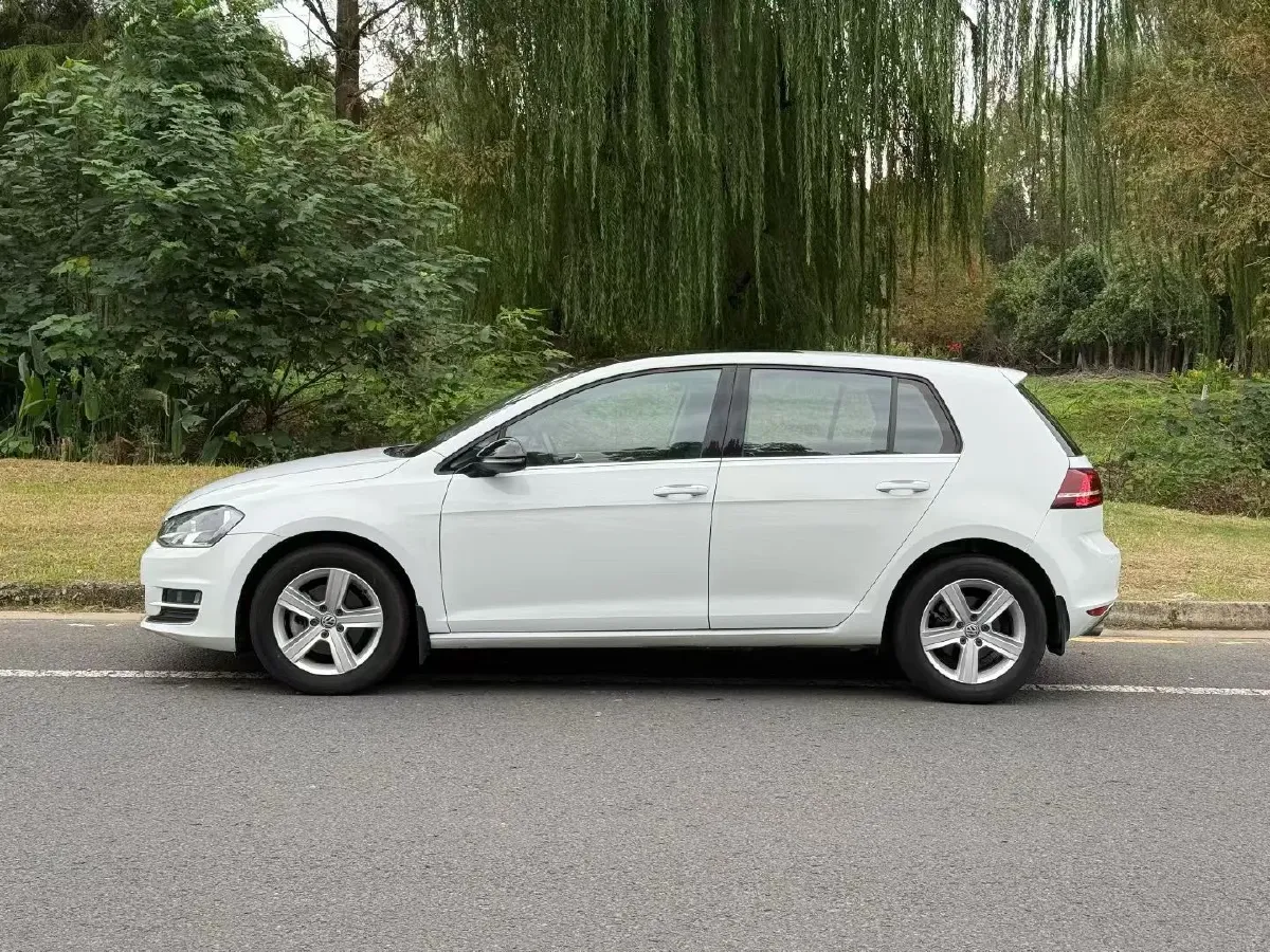 2018 Volkswagen Golf 1.6L 110HP L4 6AT,autocango,china used car exporter,china ev exporter,chinese used car exporter,chinese used ev exporter