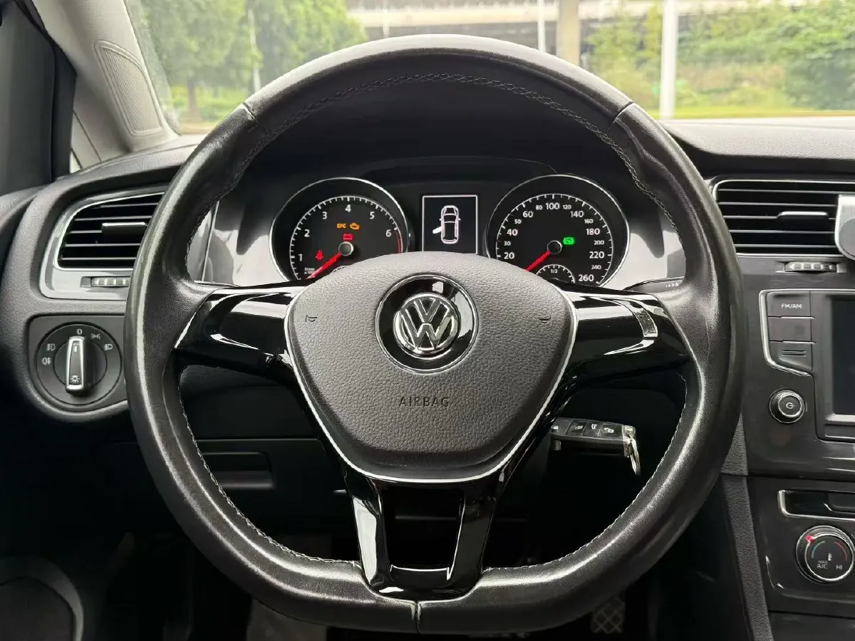 2018 Volkswagen Golf 1.6L 110HP L4 6AT,autocango,china used car exporter,china ev exporter,chinese used car exporter,chinese used ev exporter