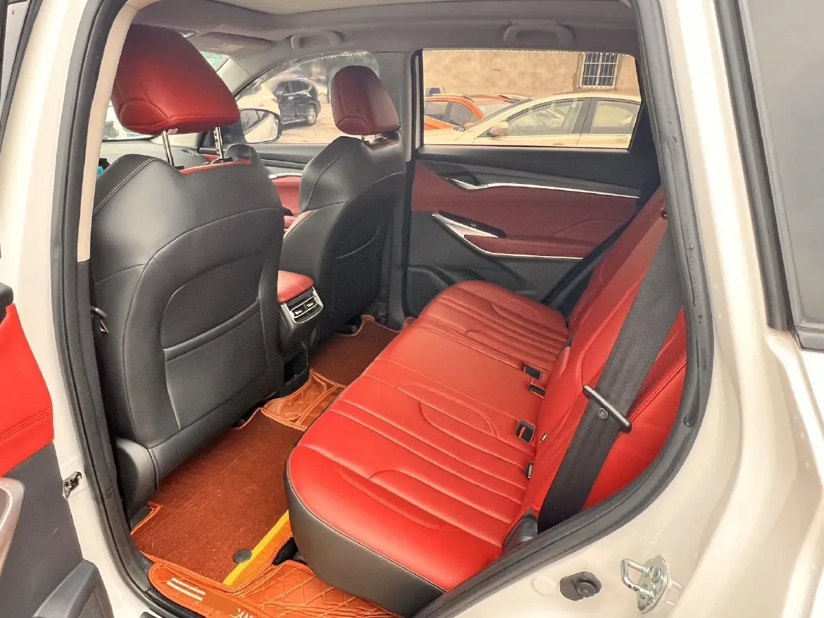 2020 ChangAn CS75 Plus 1.5T 178HP L4 6AT,autocango,china used car exporter,china ev exporter,chinese used car exporter,chinese used ev exporter