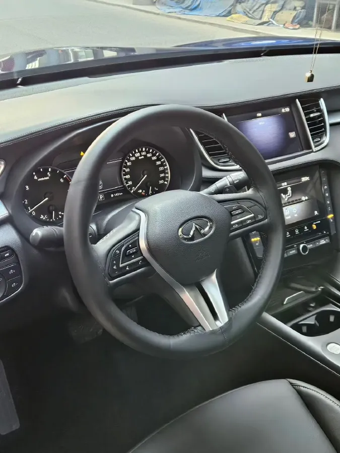 2020 Infiniti QX50 2.0T 245HP L4 CVT,autocango,china used car exporter,china ev exporter,chinese used car exporter,chinese used ev exporter