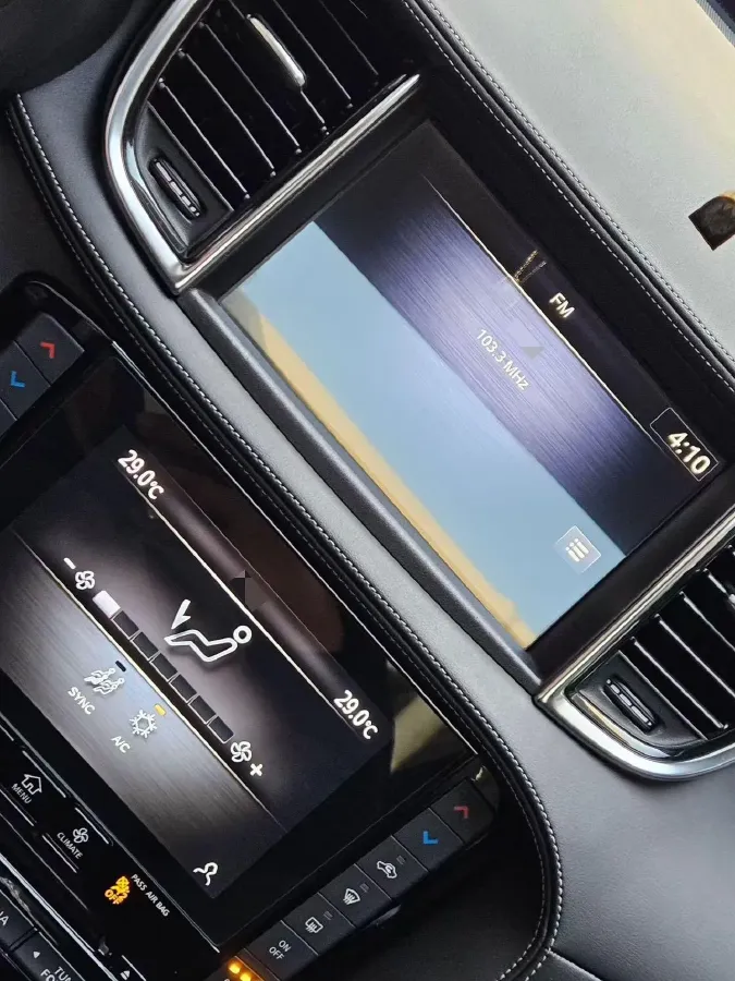 2020 Infiniti QX50 2.0T 245HP L4 CVT,autocango,china used car exporter,china ev exporter,chinese used car exporter,chinese used ev exporter