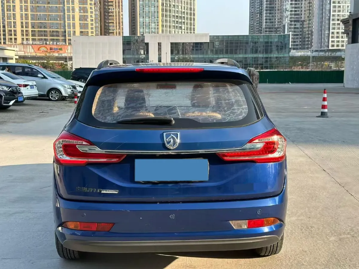 2017 BaoJun 310W 1.5L 112HP L4 6MT,autocango,china used car exporter,china ev exporter,chinese used car exporter,chinese used ev exporter