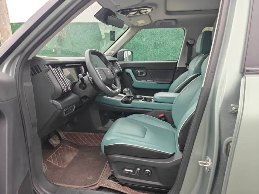 2025 Jetour Traveller 2.0T 254HP L4 7DCT,autocango,china used car exporter,china ev exporter,chinese used car exporter,chinese used ev exporter