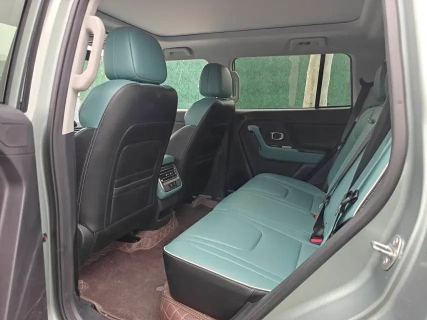 2025 Jetour Traveller 2.0T 254HP L4 7DCT,autocango,china used car exporter,china ev exporter,chinese used car exporter,chinese used ev exporter