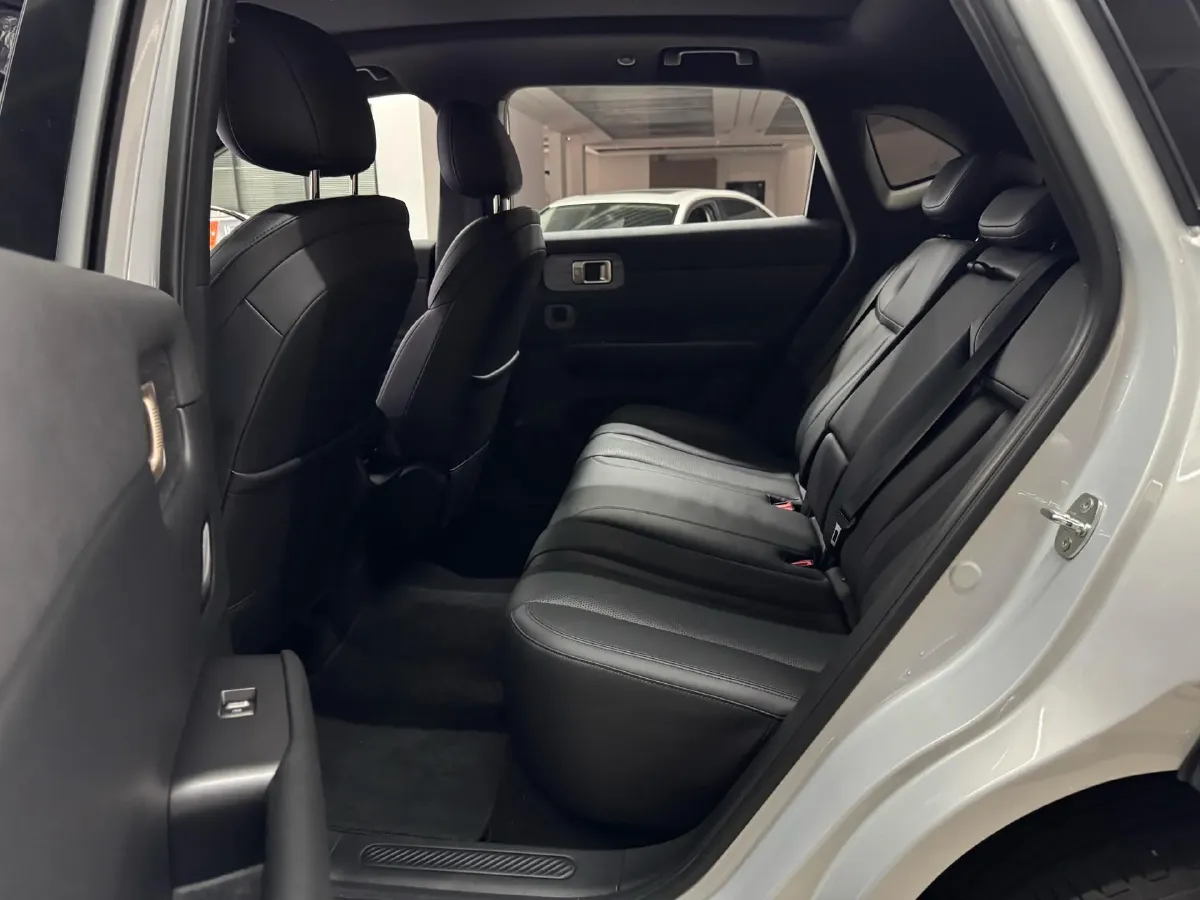 2024 WuLing XingGuangS BEV 60KWH,autocango,china used car exporter,china ev exporter,chinese used car exporter,chinese used ev exporter