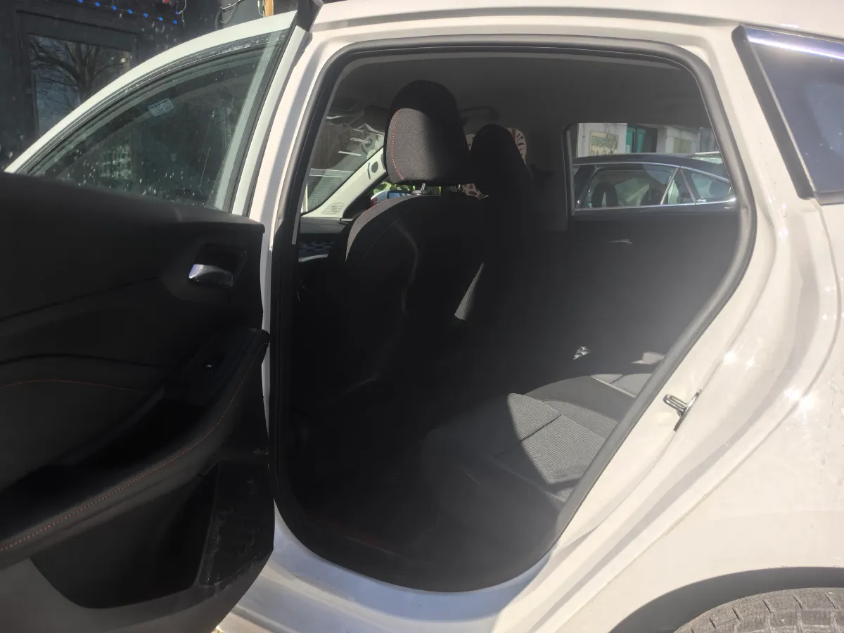 2023 MG 5 1.5L 129HP L4 5MT,autocango,china used car exporter,china ev exporter,chinese used car exporter,chinese used ev exporter