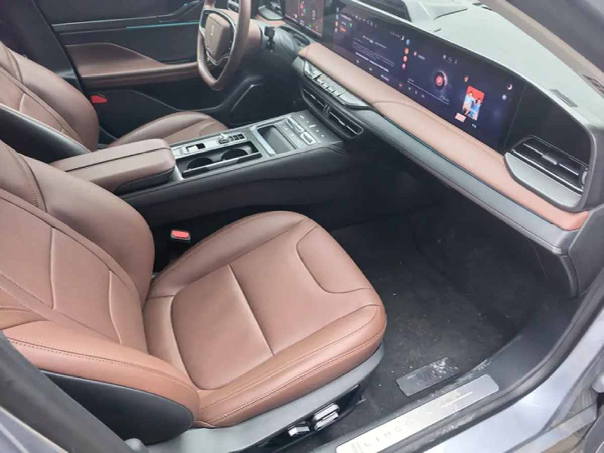 2025 Lincoln Z 2.0T 294HP L4 E-CVT Hybrid,autocango,china used car exporter,china ev exporter,chinese used car exporter,chinese used ev exporter