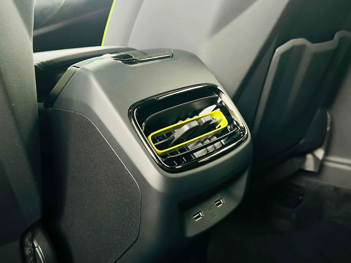 2020 LYNK&CO 03 2.0T 254HP L4 8AT,autocango,china used car exporter,china ev exporter,chinese used car exporter,chinese used ev exporter