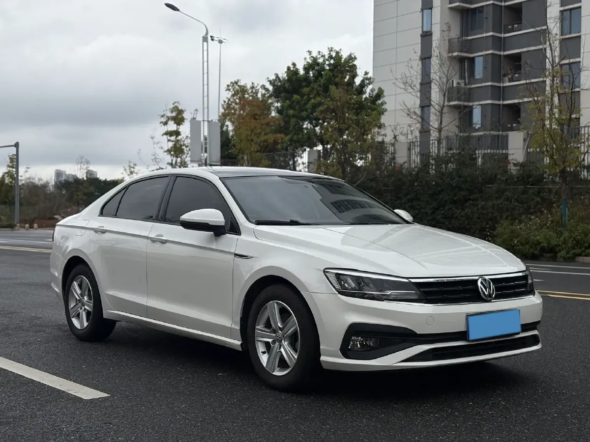 2019 Volkswagen T-Cross 1.4T 150HP L4 7DCT,autocango,china used car exporter,china ev exporter,chinese used car exporter,chinese used ev exporter