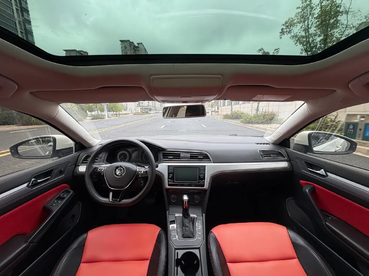 2019 Volkswagen T-Cross 1.4T 150HP L4 7DCT,autocango,china used car exporter,china ev exporter,chinese used car exporter,chinese used ev exporter