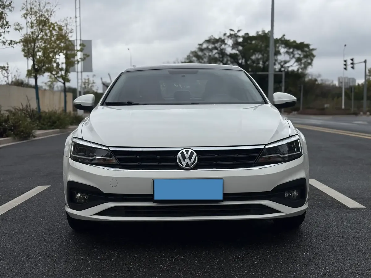 2019 Volkswagen T-Cross 1.4T 150HP L4 7DCT,autocango,china used car exporter,china ev exporter,chinese used car exporter,chinese used ev exporter