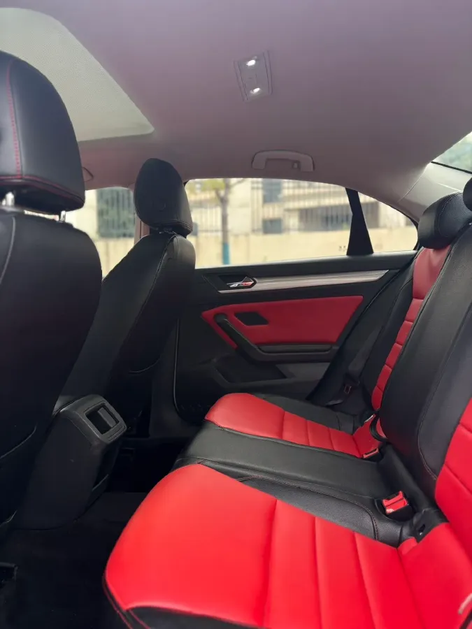 2019 Volkswagen T-Cross 1.4T 150HP L4 7DCT,autocango,china used car exporter,china ev exporter,chinese used car exporter,chinese used ev exporter